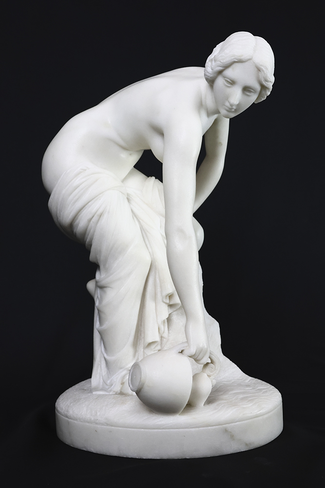 Marmorstatue 'Danaide' von James Pradier, 33 cm hoch, signiert.